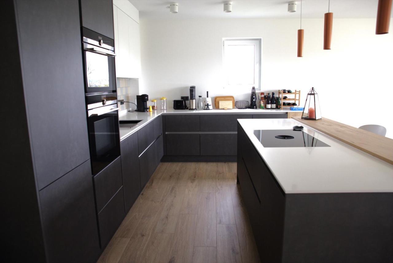 Peaceful Modern 2 Bedroom Penthouse With Nice View Hesperange Ngoại thất bức ảnh